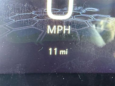 New 2025 Jeep Compass Latitude w/ Sun & Sound Group image 28