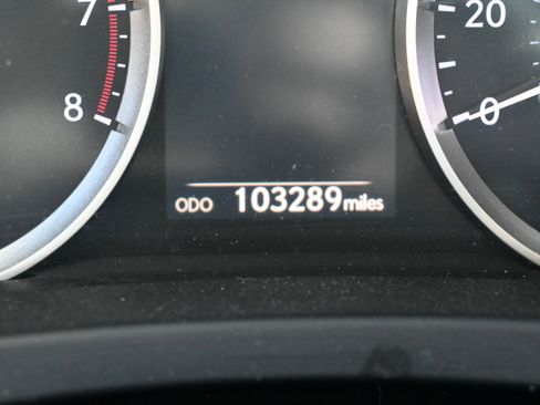 Used 2015 Lexus IS 250 image 16