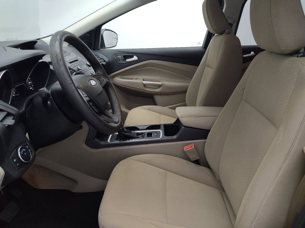 Used 2018 Ford Escape SE FWD image 17