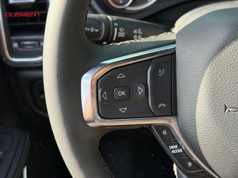 Used 2025 RAM 1500 Laramie AWD/4WD image 24