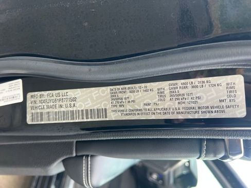 Used 2023 Jeep Grand Cherokee Overland w/ Luxury Tech Group IV image 19