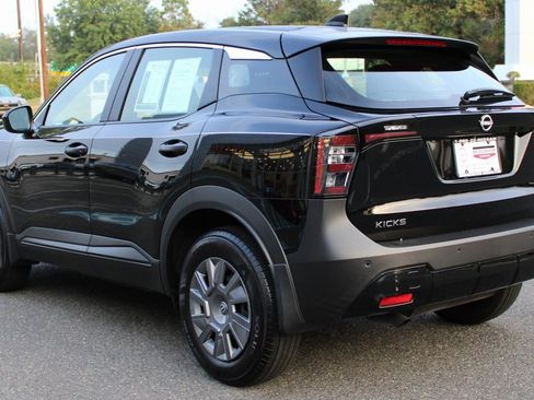 Certified 2025 Nissan Kicks S image 8