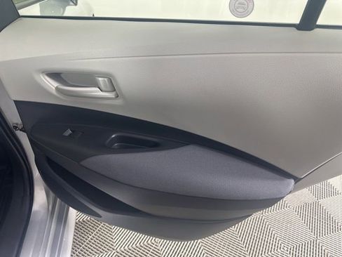 Used 2023 Toyota Corolla LE FWD image 23