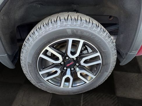 Certified 2023 GMC Sierra 1500 AT4 w/ AT4 Premium Package AWD/4WD image 10