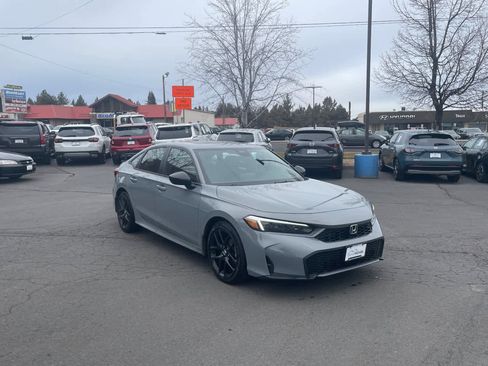 Used 2025 Honda Civic Sport image 9