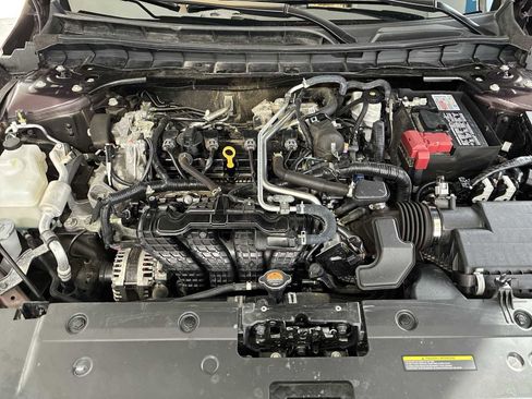 Used 2025 Nissan Altima 2.5 SV image 17