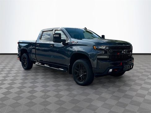 Used 2020 Chevrolet Silverado 1500 LT Trail Boss image 4