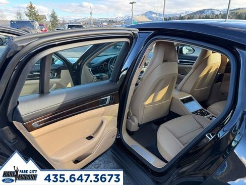 Used 2018 Porsche Panamera 4 image 25