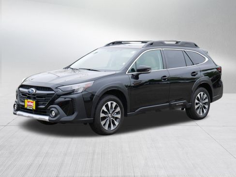 Used 2023 Subaru Outback Limited AWD/4WD image 3