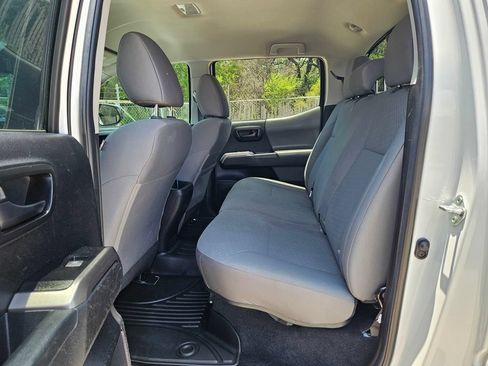 Used 2023 Toyota Tacoma SR5 RWD image 11