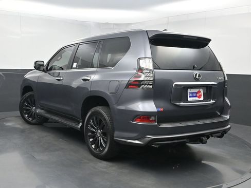 Used 2023 Lexus GX 460 Premium w/ Accessory Package AWD/4WD image 27