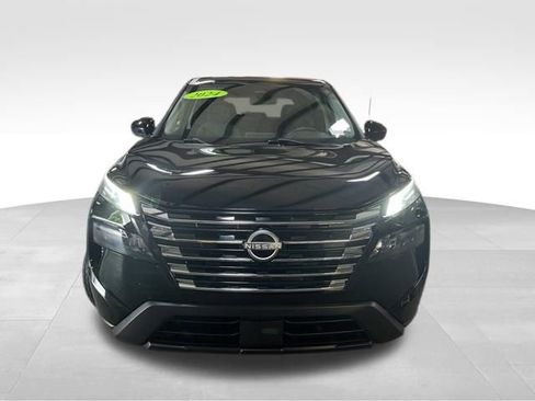 Used 2024 Nissan Rogue SV AWD/4WD image 10