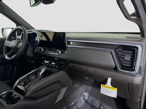 New 2025 GMC Canyon Elevation w/ Convenience Package image 29