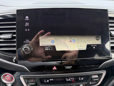 Used 2022 Honda Pilot Touring image 18