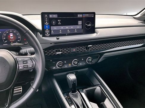 Used 2024 Honda Accord Sport image 9