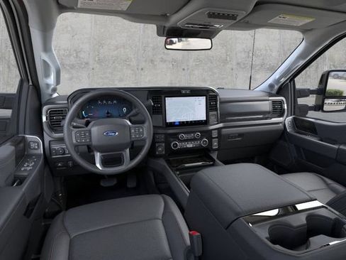 New 2026 Ford F250 Lariat w/ Black Appearance Package AWD/4WD image 9