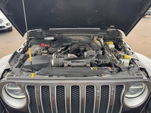 Used 2018 Jeep Wrangler Unlimited Sahara w/ Uconnect 4C Nav & Sound Group AWD/4WD image 24