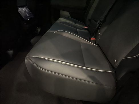 Used 2024 Tesla Cybertruck AWD Crew Cab image 11