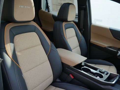 New 2026 Chevrolet Equinox ACTIV w/ Convenience Package III image 23