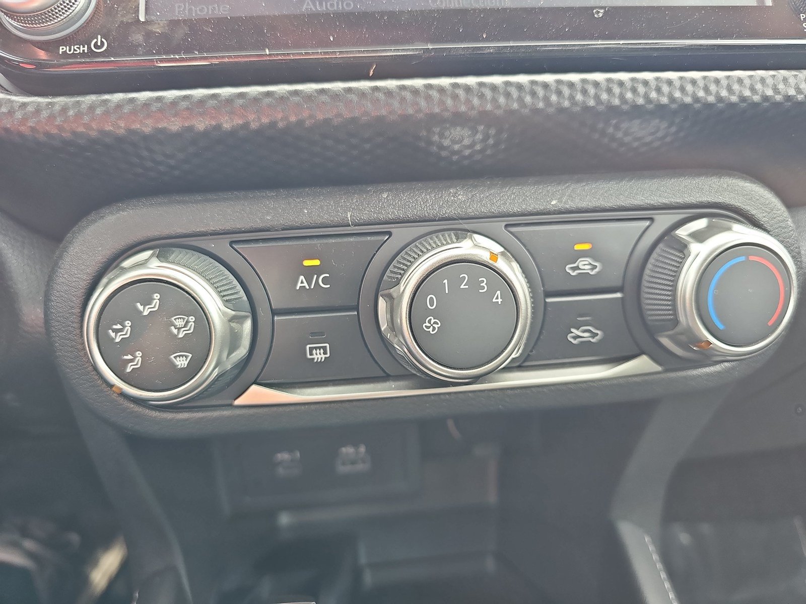 Used 2024 Nissan Kicks SV FWD image 21
