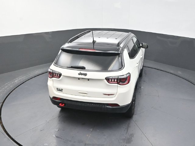 Used 2020 Jeep Compass Trailhawk AWD/4WD image 28