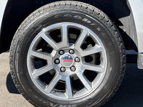 Used 2016 GMC Yukon Denali w/ Open Road Package image 40