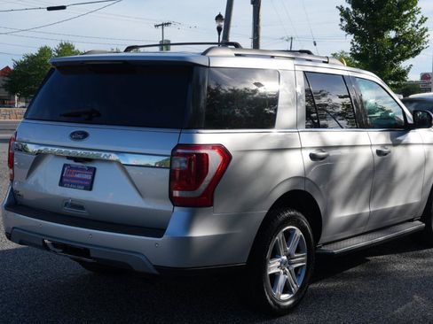 Used 2019 Ford Expedition XLT w/ Equipment Group 202A RWD image 5