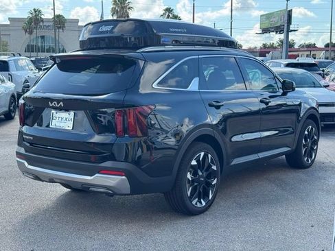 Used 2025 Kia Sorento EX FWD image 30