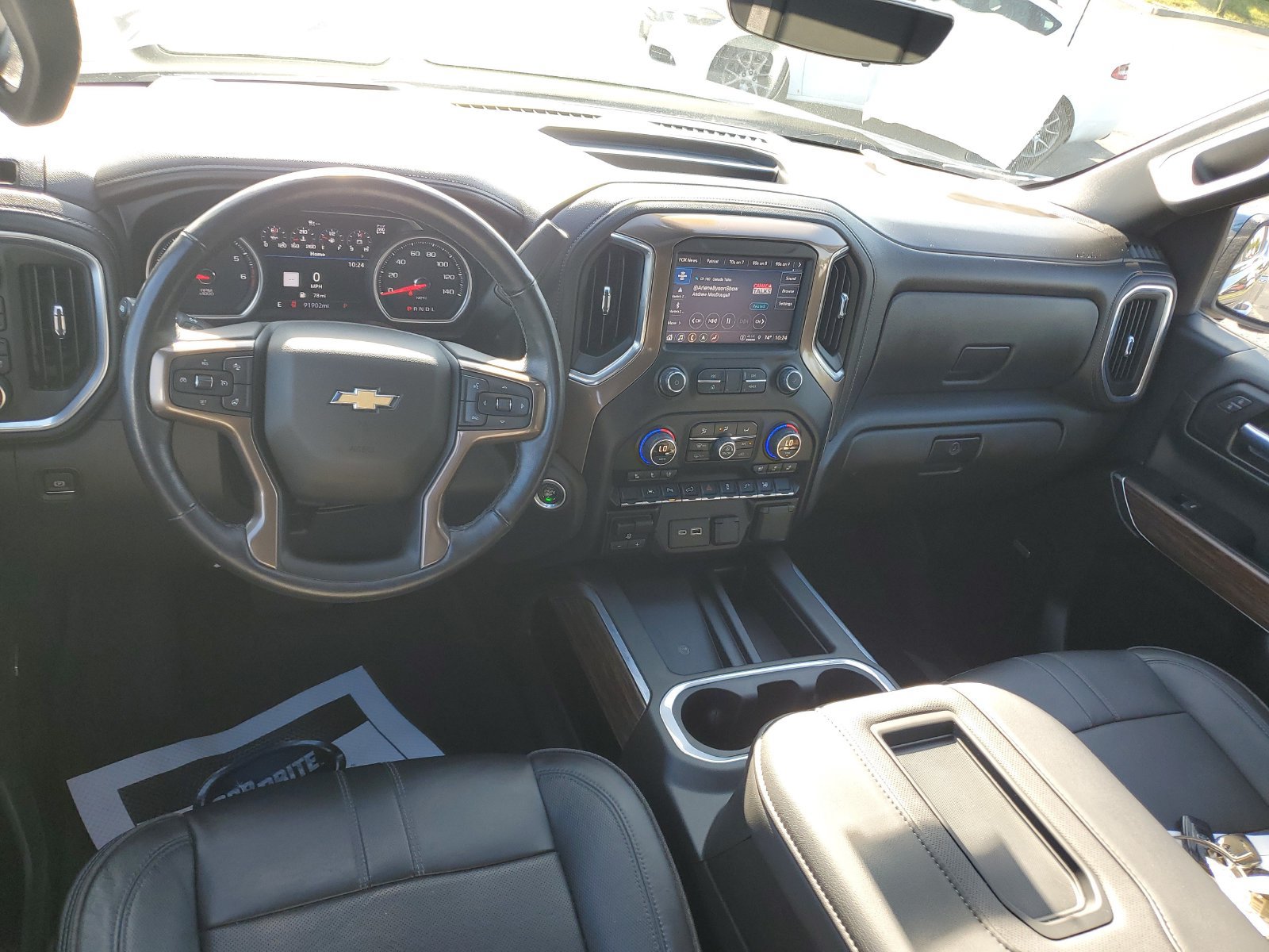 Used 2022 Chevrolet Silverado 1500 High Country w/ Technology Package AWD/4WD image 10