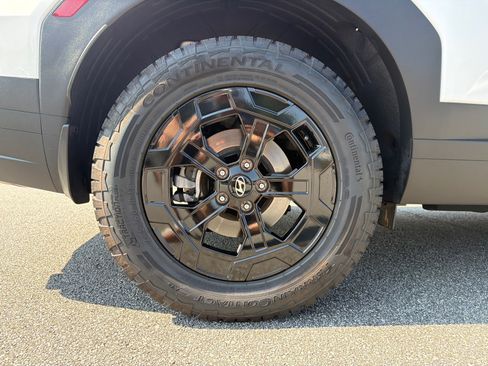 Certified 2025 Hyundai Santa Fe XRT AWD/4WD image 17