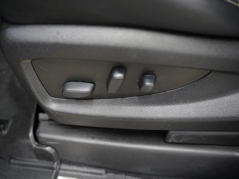 Used 2019 GMC Yukon XL SLT image 34