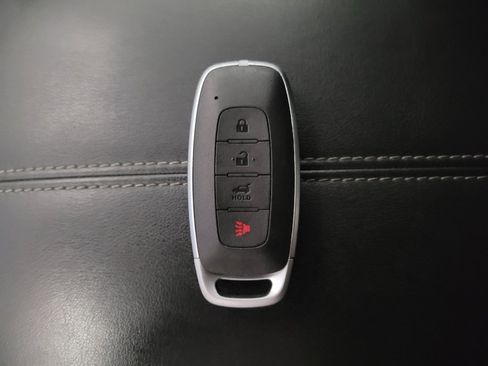 Used 2022 Nissan Pathfinder Platinum w/ Cargo Package FWD image 32