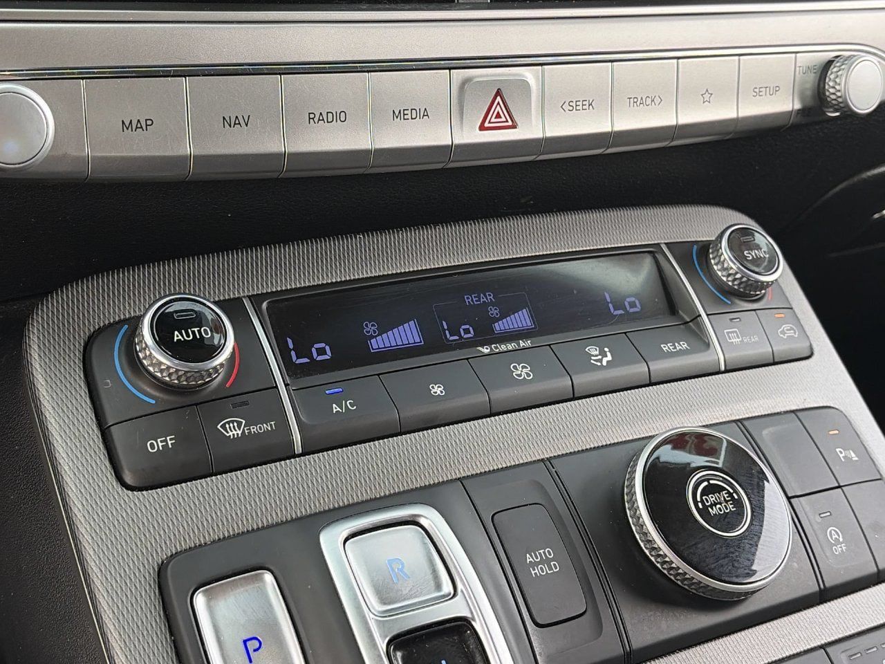 Used 2021 Hyundai Palisade SEL w/ Premium Package FWD image 26