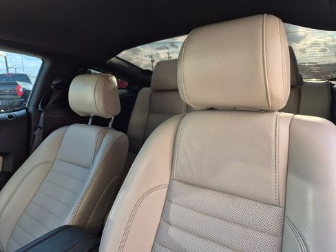 Used 2014 Ford Mustang GT Premium w/ Comfort Package image 18