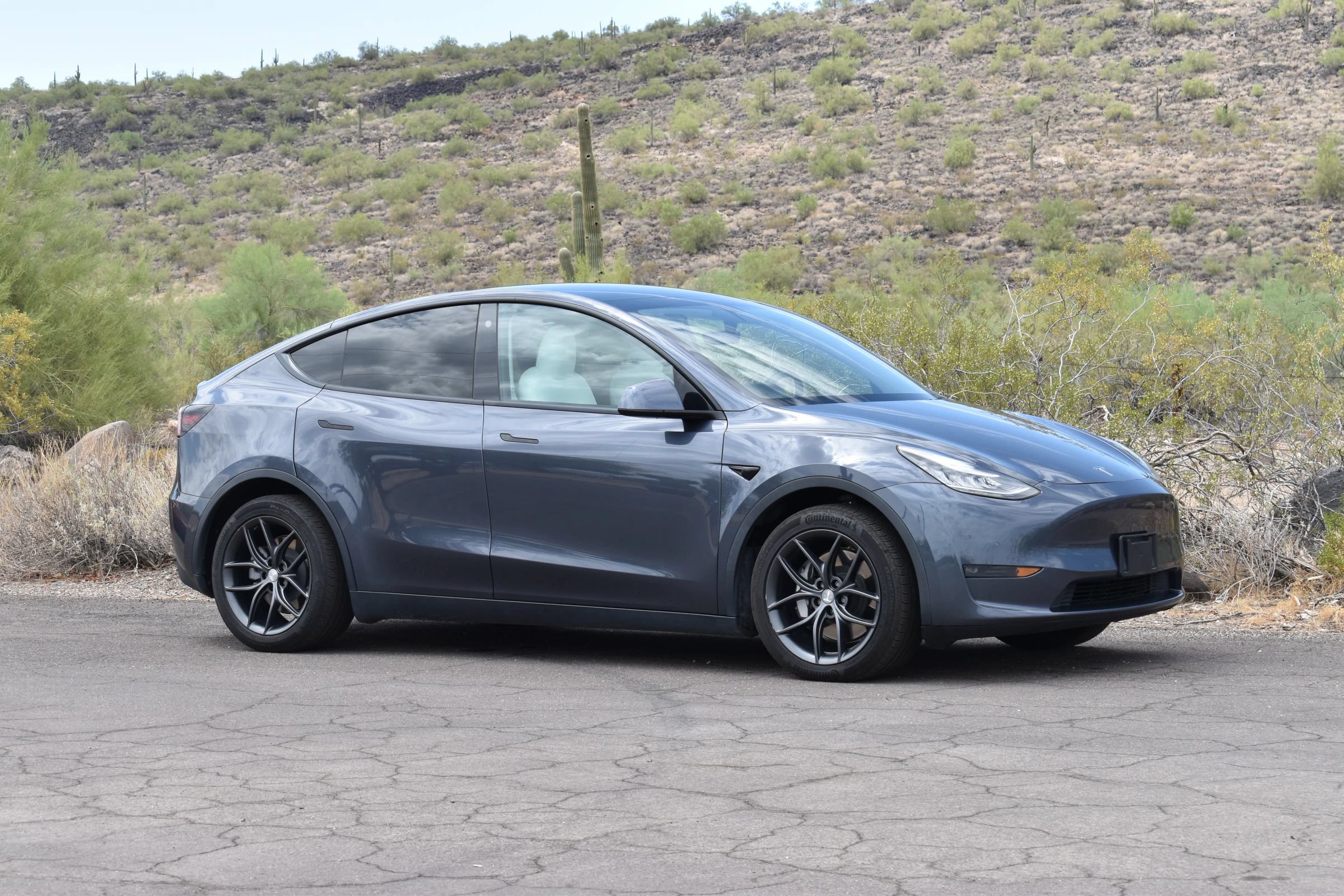 Used 2024 Tesla Model Y Performance AWD/4WD image 3
