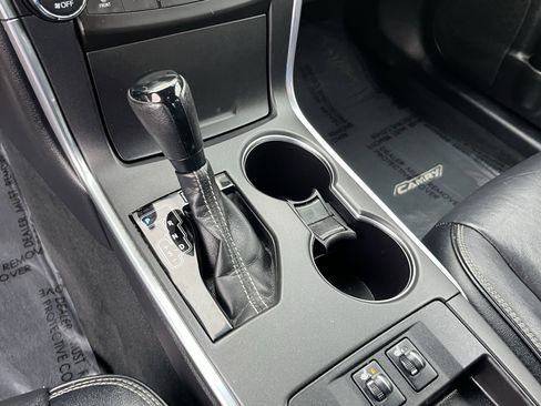 Used 2017 Toyota Camry XLE image 23