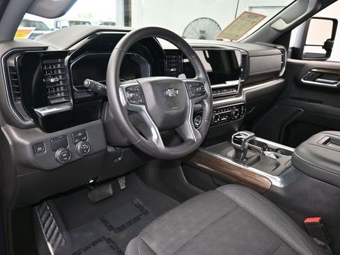 Used 2022 Chevrolet Silverado 1500 RST image 10