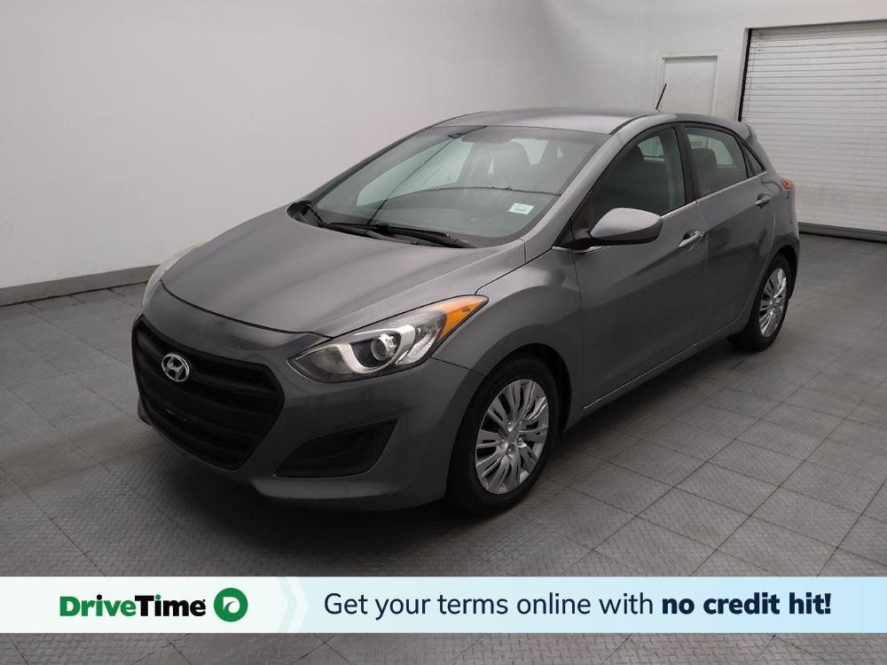 Used 2017 Hyundai Elantra GT FWD image 1