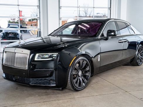 Used 2022 Rolls-Royce Ghost image 12