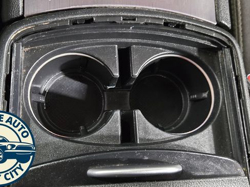 Used 2018 Dodge Charger SXT RWD image 21
