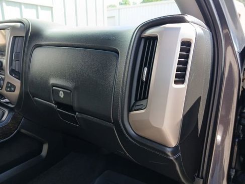 Used 2015 GMC Sierra 2500 Denali w/ Duramax Plus Package AWD/4WD image 27