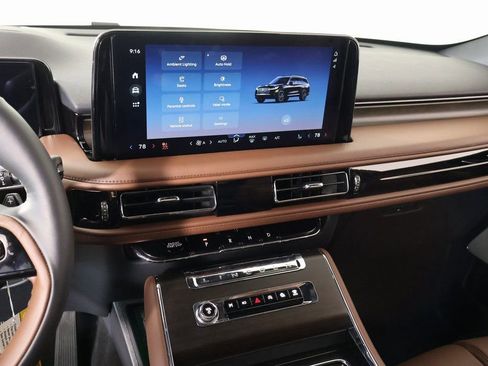 New 2026 Lincoln Aviator Reserve w/ Luxury Package image 5