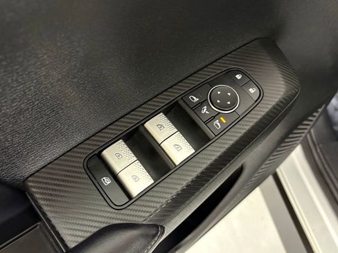 Used 2024 Mitsubishi Outlander SE image 17