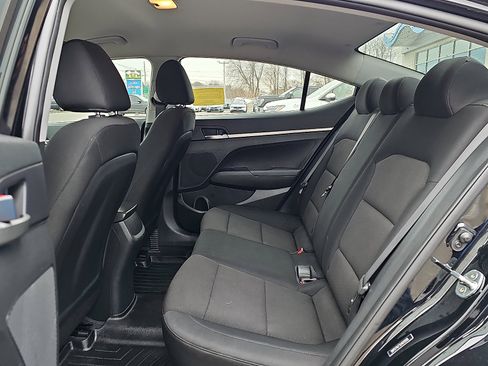 Used 2020 Hyundai Elantra SE w/ Cargo Package (C1) image 10
