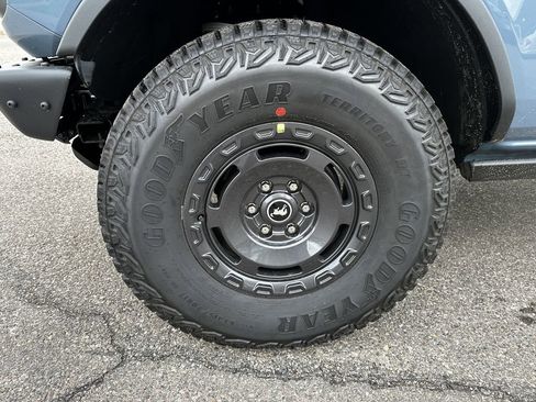 New 2025 Ford Bronco Badlands image 26