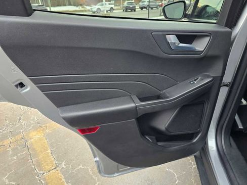 Used 2024 Ford Escape ST-Line w/ Tech Pack #1 image 11