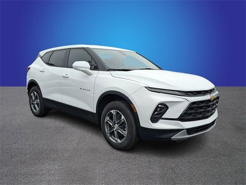 New 2024 Chevrolet Blazer LT w/ Driver Confidence Package image 2