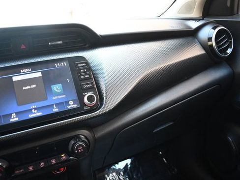 Used 2022 Nissan Kicks SV image 27