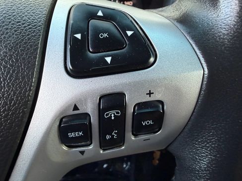 Used 2014 Ford Explorer XLT AWD/4WD image 36