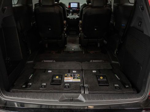 Used 2022 Toyota Sienna XSE w/ XSE Plus Package AWD/4WD image 34